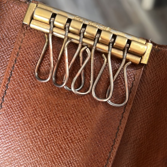 Auth. LV Louis Vuitton Monogram Multicles 6 Key Ring Wallet Vintage - Picture 11 of 15